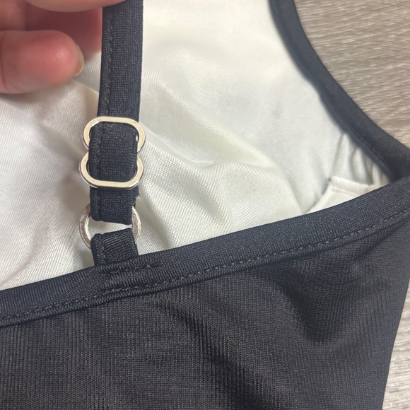 MIRACLESUIT DD-Cup Kara One Piece Colorblock Swimsuit - Picture 11 of 15